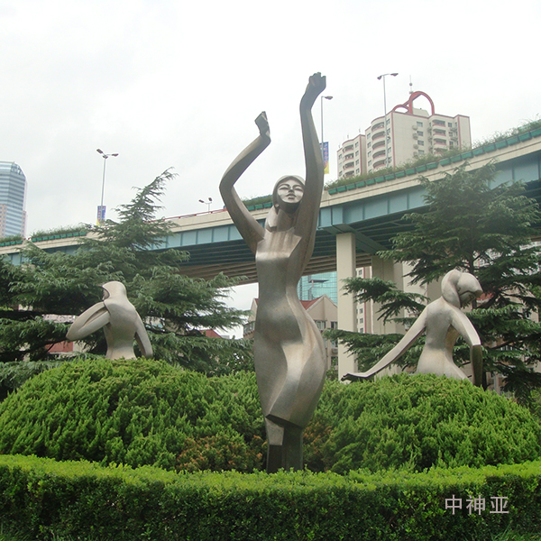 少女戲水(1).jpg 少女戲水(1).jpg