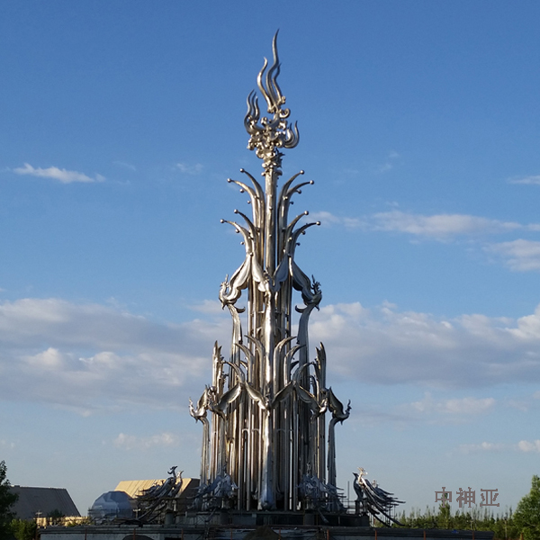 《克拉瑪依之歌》 高58m  不銹鋼 設(shè)計：韓美林 2014年 位于新疆克拉瑪依市政府南廣場